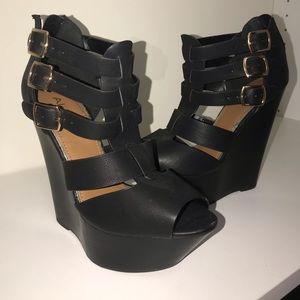 Aldo wedge black heels size 8.5
